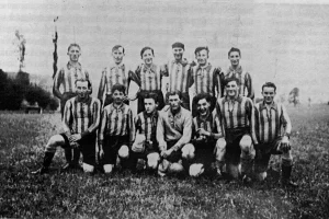 1932